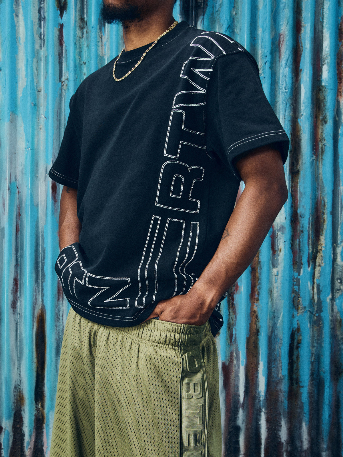 OUTLINE HEAVYWEIGHT TEE [BLACK]